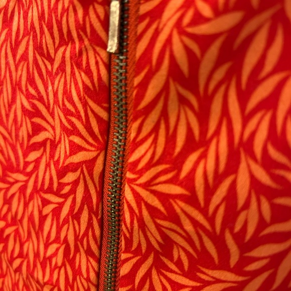 NY Collection Zipper V Neck Tank blouse - Picture 2 of 6